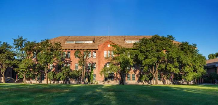 探索未知：研學大學的教育之旅